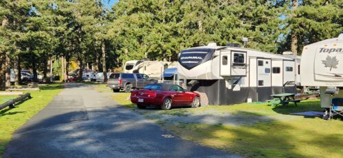 RVs at oceanfront Vancouver Island RV Park
